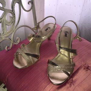 Fioni gold heels